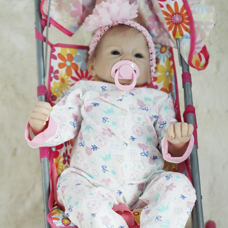 

OtardDolls Reborn Doll 22" Reborn Baby Doll Lifelike Soft Vinyl Doll Children Gifts (Snowflake Girl)