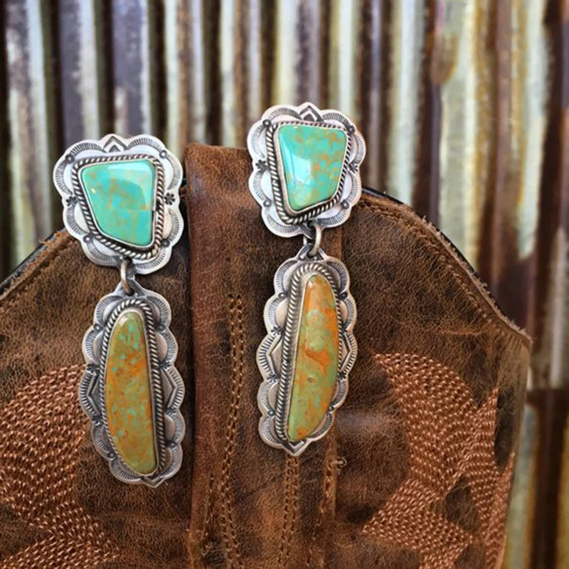 

Vintage Ethnic Green Stone Dangle Earring For Women Bohemian Jewelry Yellow Wedding Engagement Earrings Pendientes Bijoux L5C152