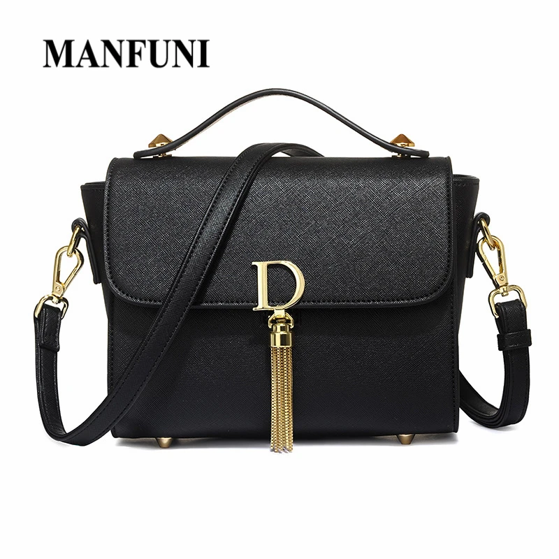 Женская сумка тоут на плечо с кисточками искусственная кожа Черная цепочка