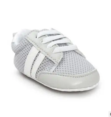 grey Детские кроссовки с дышащей сеткой; Bebes; обувь для новорожденных; обувь для малышей; обувь в полоску с мягкой подошвой для малышей 0-18 месяцев - Цвет: grey