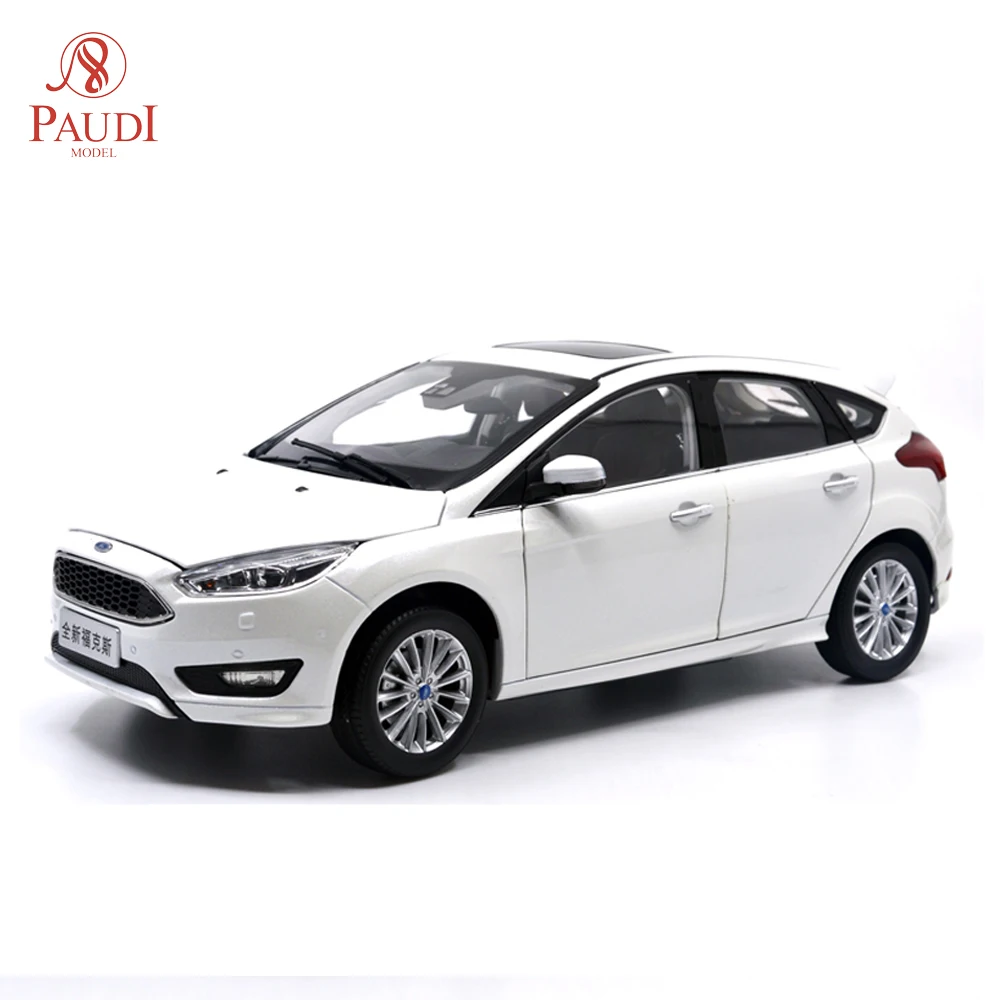 1/18 1:18 1 18 весы Ford All New Focus 2015 белая статическая симуляция литая под давлением