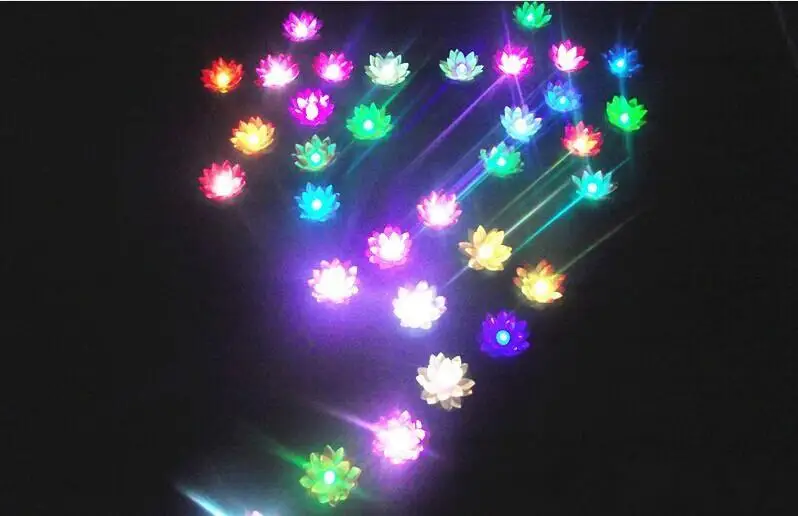 저렴한 19 CM LED 인공 연꽃 다채로운 변경 부동 물 꽃 수영장 소원 조명 램프 랜턴 웨딩 파티