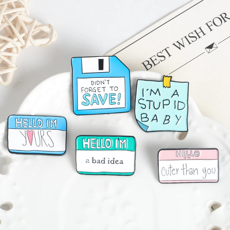 

Paper strip Message lapel Pins Brooch Light blue White Bagdes Cute Tips Floppy disk enamel Brooches Denim jackets Shirt Jewelry