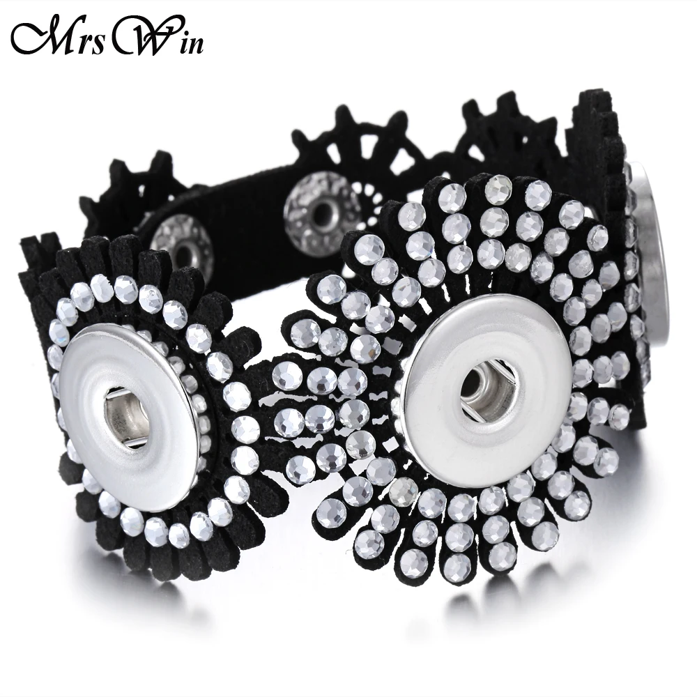 

Женский кожаный браслет с 3 кнопками и стразами