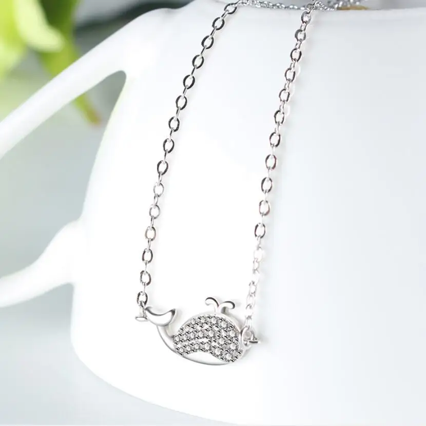 

New Hot Cute Zircon Whale Pendant Necklaces For Women Short Clavicle Chain Choker Creative Animal Jewelry Collar Mujer SAN29