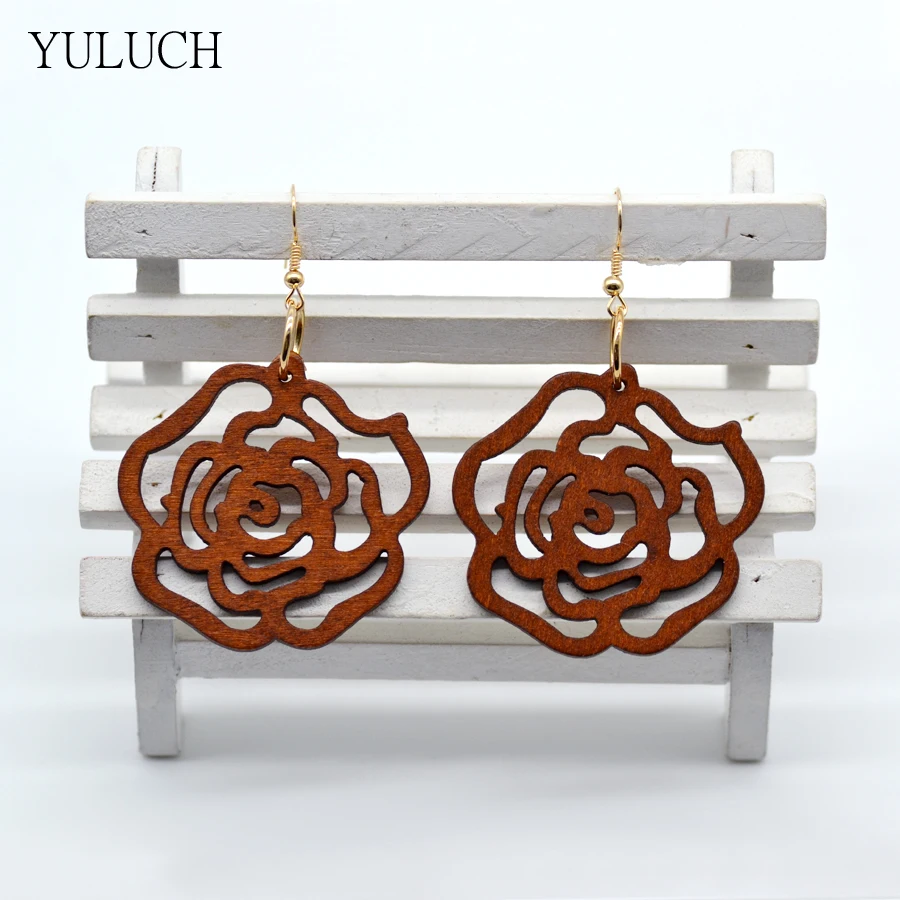 Пара серьги в виде цветка розы из дерева | Украшения и аксессуары