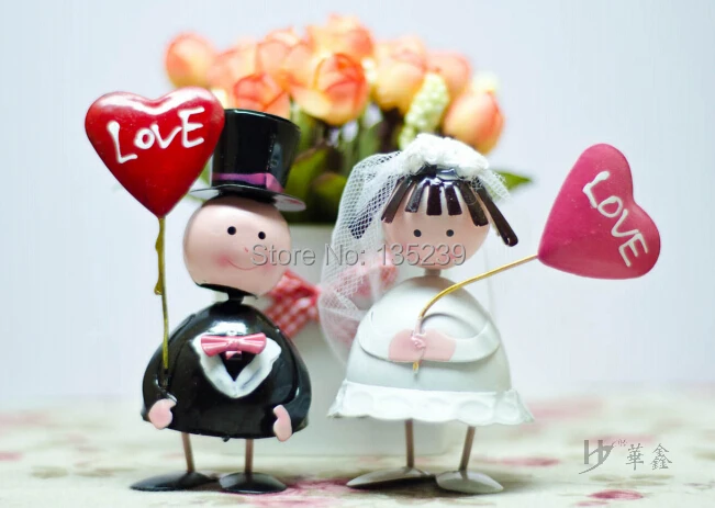 

Vintage Wedding Cake Topper Bride and Groom, Carried LOVE , Iron Set for Wedding Decoration