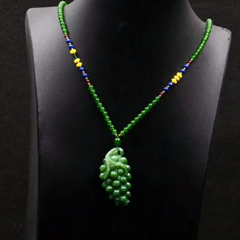 Женское ожерелье с подвеской подвесное из зеленого натурального камня на свитер