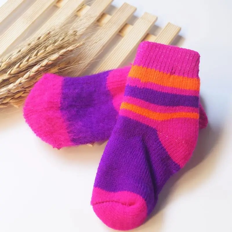 Теплые детские носки Разноцветные теплые зимние из плотного бархата с радугой
