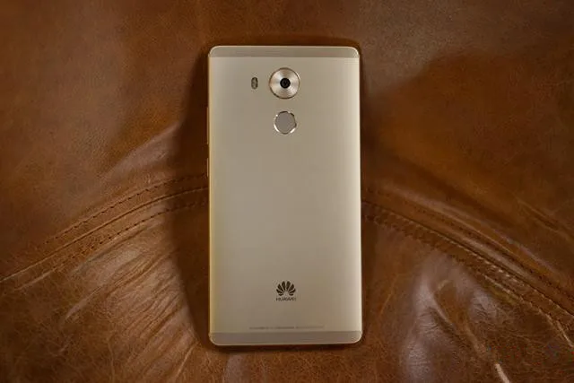 HuaWei Mate 8 смартфон с 5 99-дюймовым дисплеем восьмиядерным процессором Kirin 950 ОЗУ 4 Гб