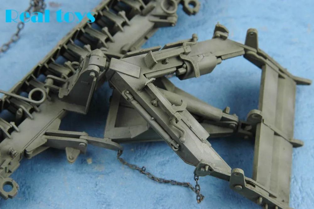 Trumpeter 01575 1/35 M1132 Stryker ESV(инженерный отряд автомобиля) w/SMP/AMP-Поверхностный шахтный плуг
