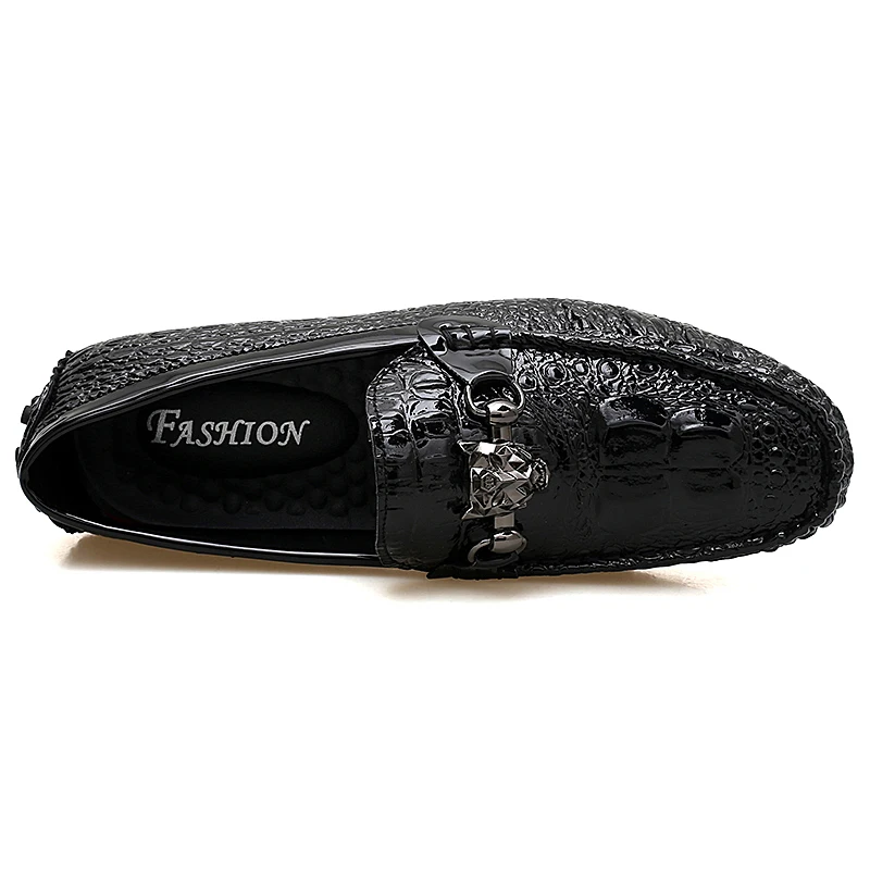 Повседневная мужская обувь Дизайнерские мужские лоферы цвет черный серебристый