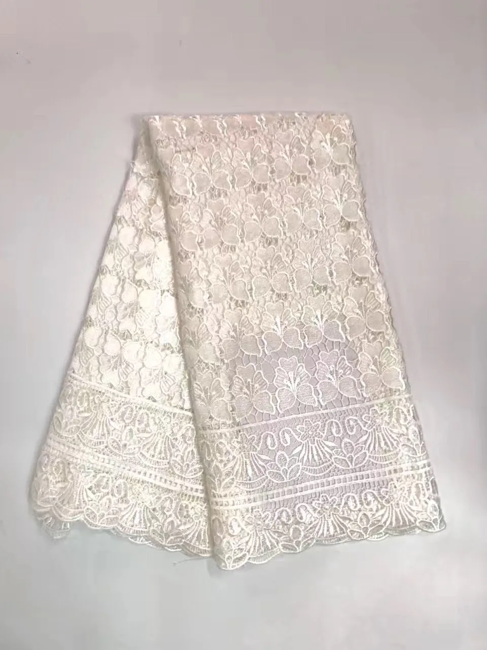 Hot Sale Branco Tecido de Renda Francesa de Alta Qualidade Bonita Tecidos Rendas Africano Para O Vestido de Casamento Nigeriano
Hot Sale Branco Tecido de Renda Francesa de Alta Qualidade Bonita Tecidos Rendas Africano Para O Vestido de Casamento Nigeriano