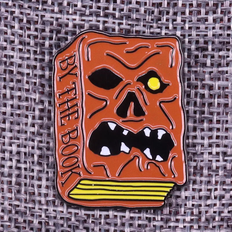 Книга злых мертвецов Necronomicon Book of the Dead Pin Badge