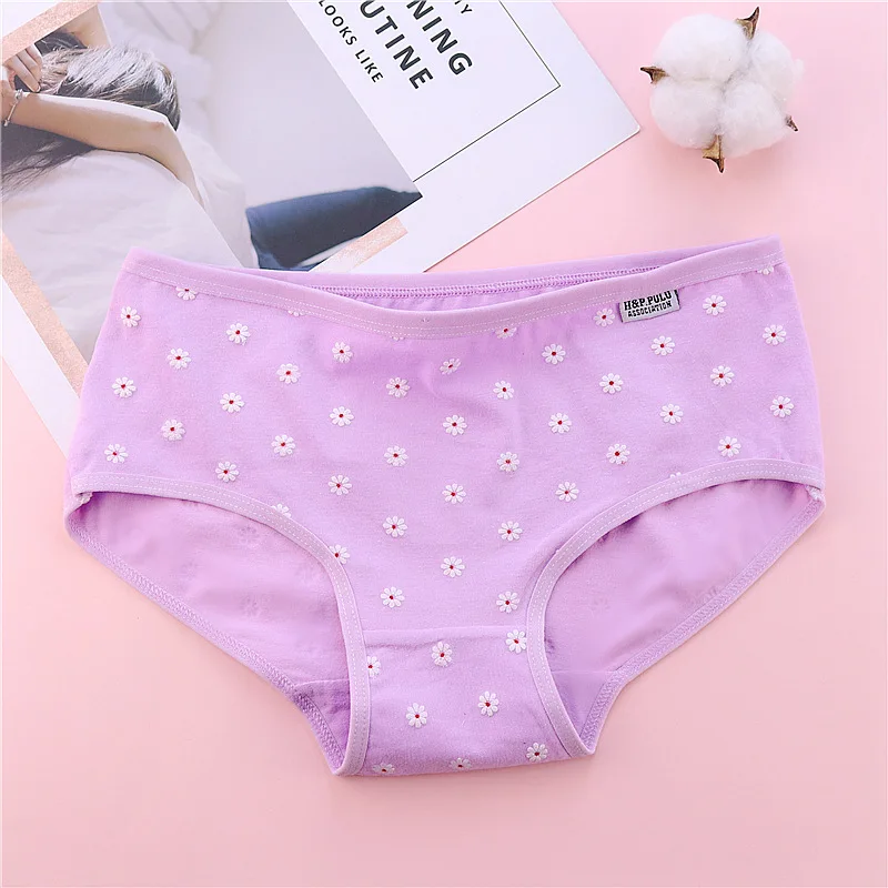 

Young Girls Daisy Panties 2019 Cute Kids Underwear Casual Teenage Briefs Teenage Girl Breathable Underwear Majtki Dziewczynka