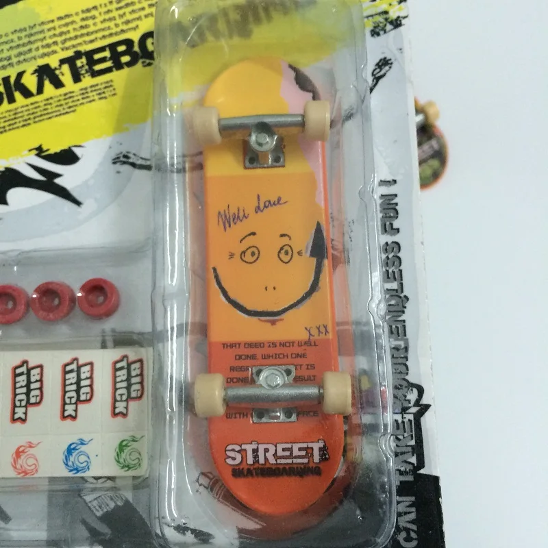 2020 легированная подставка мини пальчиковые доски с розничной коробкой игрушки