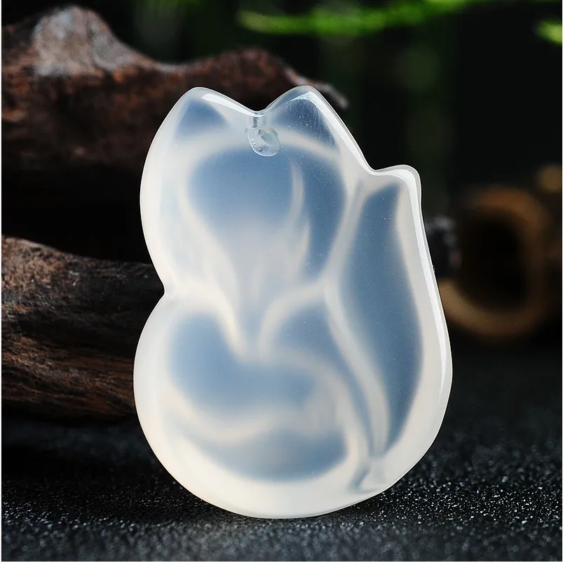 Natural ice through jade myelin small fox pendant men and women's love flowers marriage couple anti-small three pendants | Украшения и