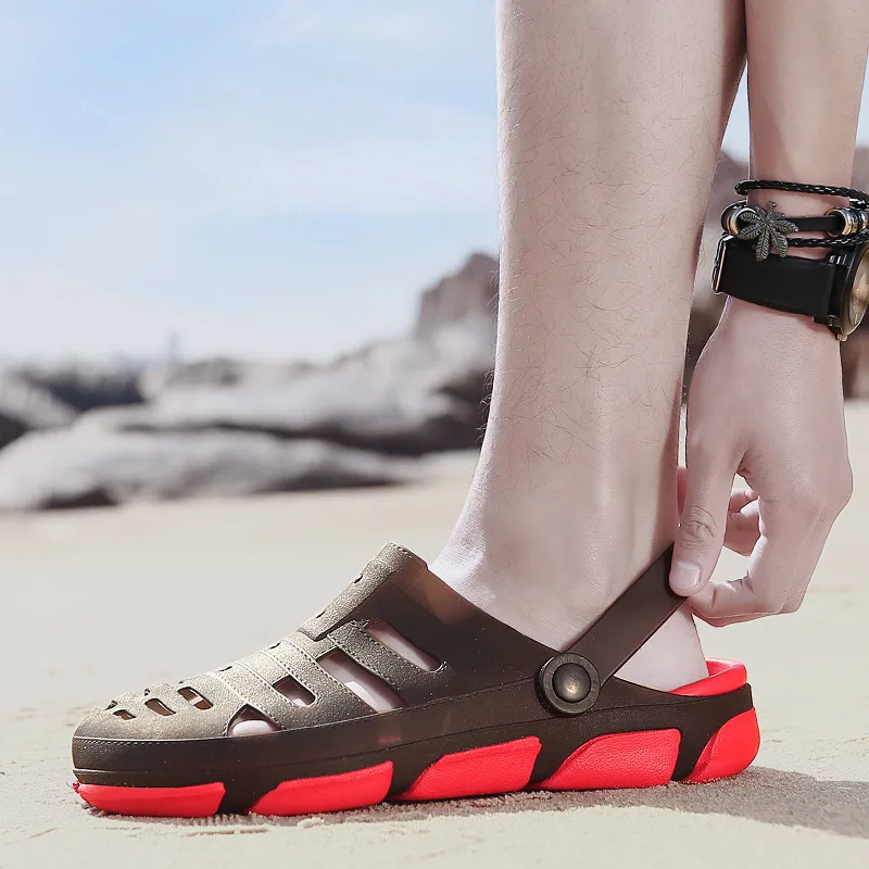 Новинка Летние мужские сандалии Комнатные тапочки Модные перфорированные