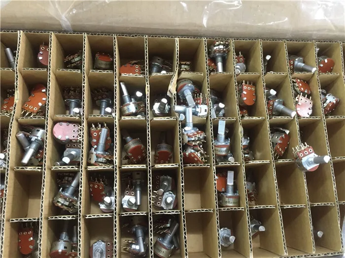 2pcs for NOBLE 16-type double potentiometer A10KX2 / handle length 20MMF A10K V16L4E{7*6.5}G3-1{PH2D}N30F-15A10K*2/T - купить по