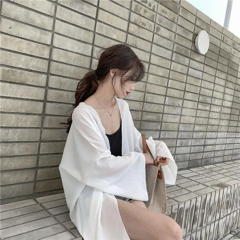 Yiwa Summer Women's chiffon wild short jacket paragraph sun protection clothing cardigan air conditioning shirt 2019 |