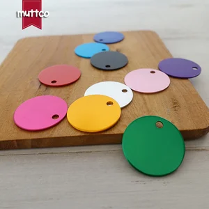 10 шт.лот, бесплатная доставка, алюминиевая круглая бирка для собак, гравировка имени собаки, идентификационный номер, Персонализированная бирка для кошек и щенков, DIT-028