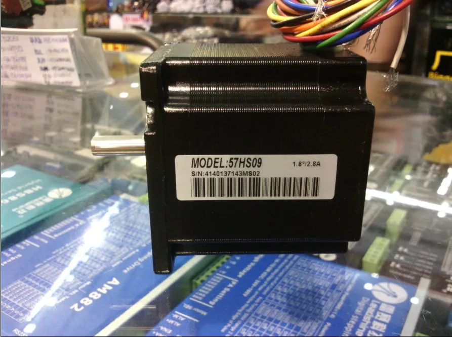 Новый двухфазный гибридный шаговый двигатель 57HS09 имеет 8 выводов/ток/фазу