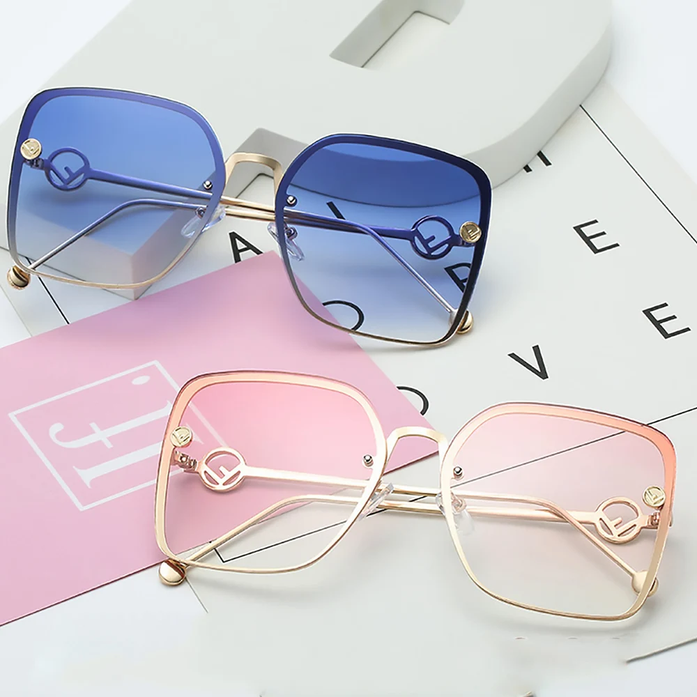 Retro F Designer Square Sunglasses Women Men Oversized Vintage Glasses Black Sun Glasses Shades UV400 Accessory Eyeglasses