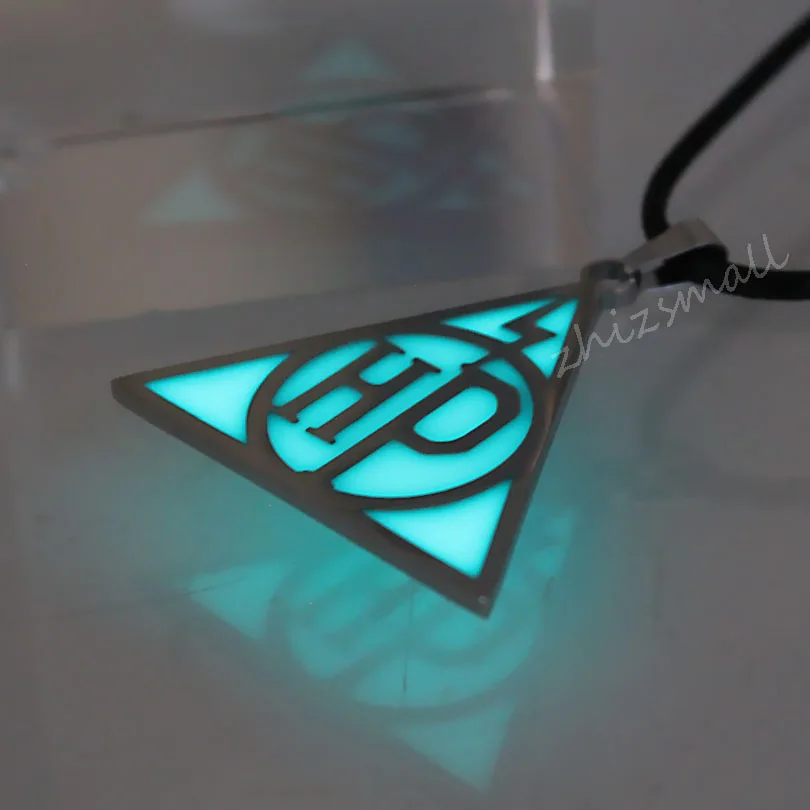 Цепочки и ожерелья из нержавеющей стали Цепочки и ожерелья подвески светится в темноте амулет подарки Дары смерти