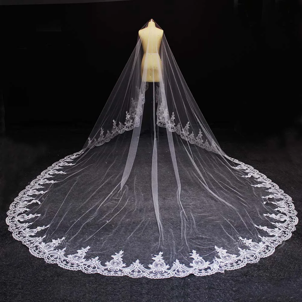 Однослойная свадебная вуаль с кружевными краями роскошная длинная без расчески