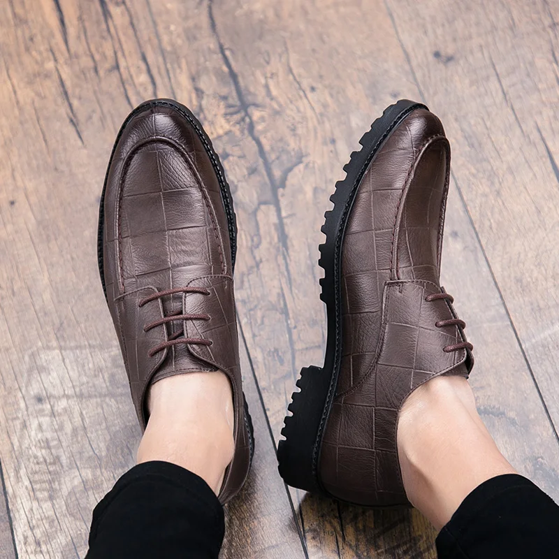 

2019 fashion men's shoes casual leather lace up classic black & brown shoe man big size 38-47 breathable shoes for men hot sale