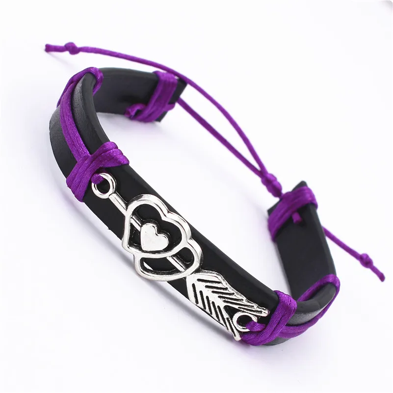 Браслет из искусственной кожи с подвеской в виде стрелы Купидона серебряного