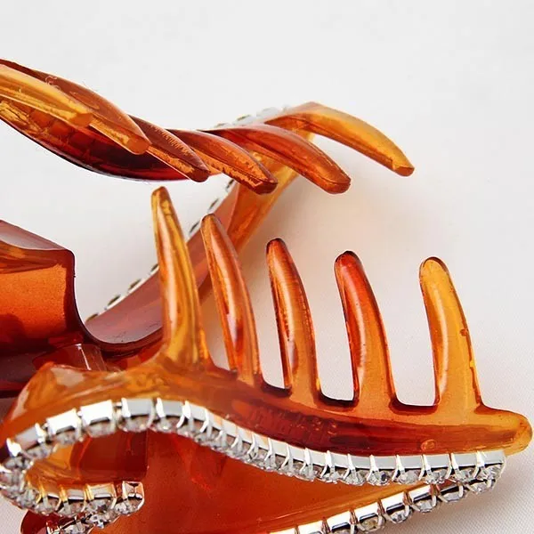 Женская заколка для волос в форме сердца с черными кристаллами | Красота и