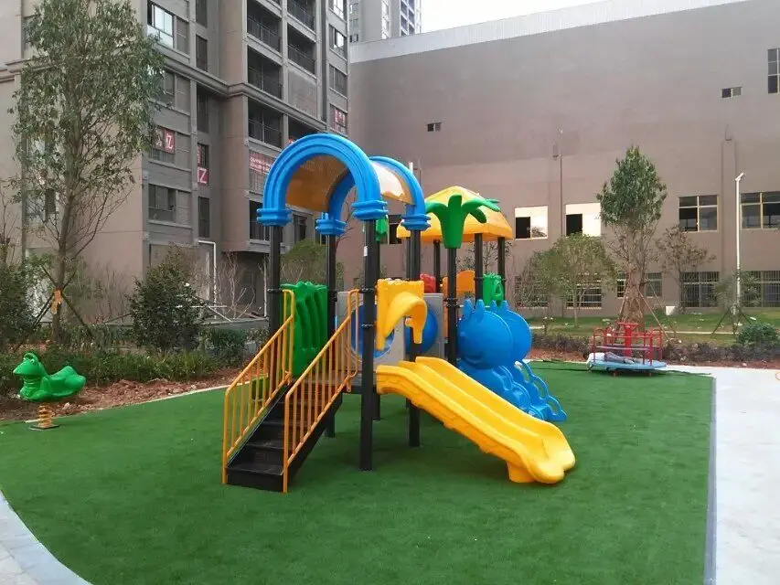 Жилые помещения детская игровая площадка сертифицированное CE Детская уличная