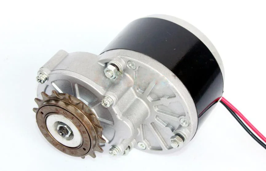 250W Комплект мотора для велосипеда с щетками заднего колеса, спицами, звездочкой передач и приводом цепи слева. Дешевое решение для самостоятельной сборки электробайка.