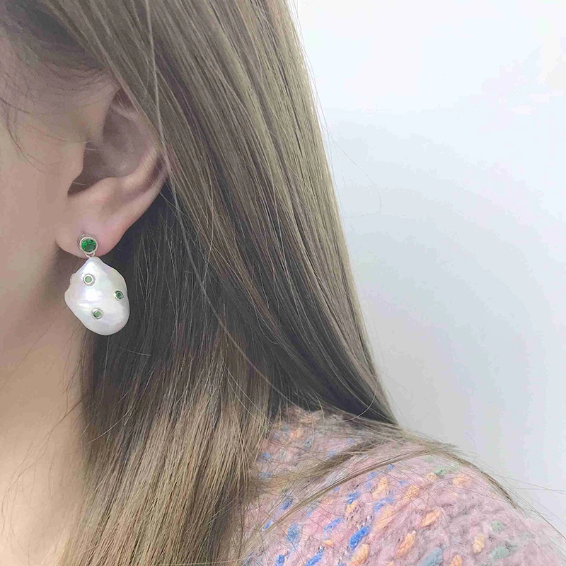 Серьги подвески из серебра 925 пробы с белым барочным жемчугом|Серьги-подвески| |