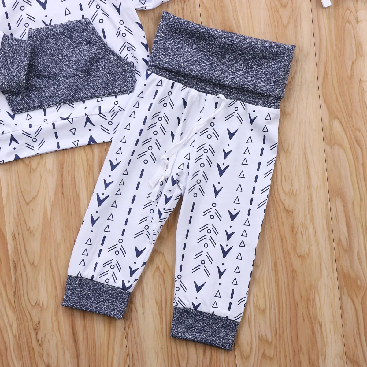 

2 Pcs Floral Baby Boys Hooded Clothing Set Infant Babies Boy Hoodie Geometrical Tops+Pants Outfits Clothes Set