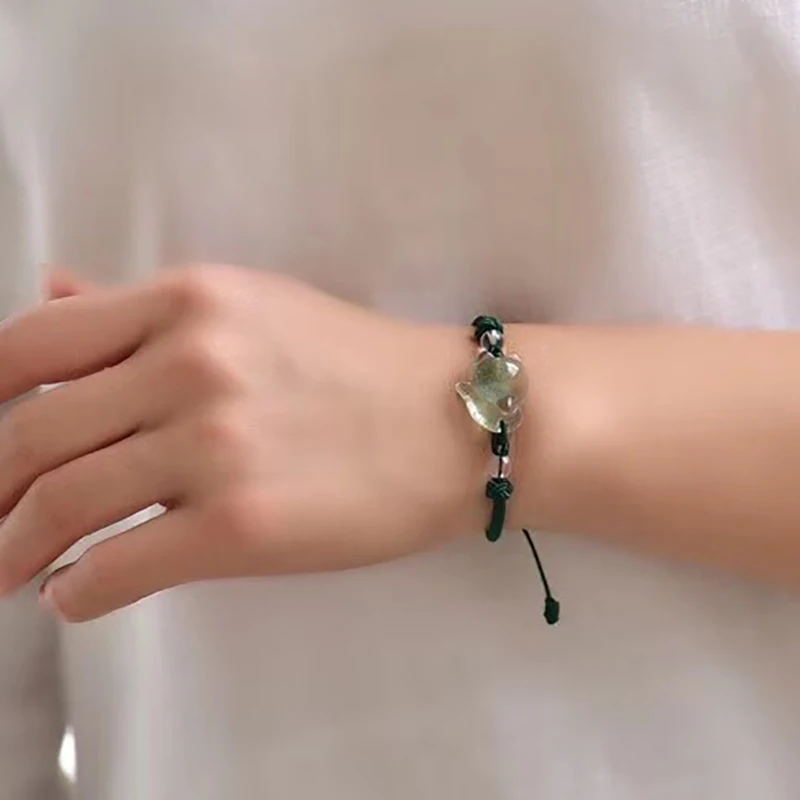 

Wholesale Green Ghost Stone Bracelet Hand Waved Round Beads With Big Head Fox Bracelets Lucky for Women Girl Fashion Jewelry