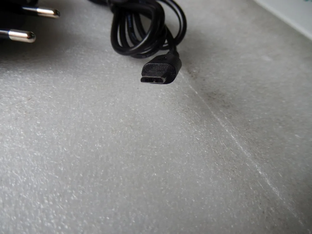 Универсальное зарядное устройство 5V 2A Micro USB EU для планшета Prestigio Multipad Grace 3101 PMT3101_4G_D 10,1 дюймов