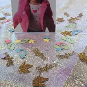 Персонализировать Единорог тематические девушки День рождения confettis baby shower
