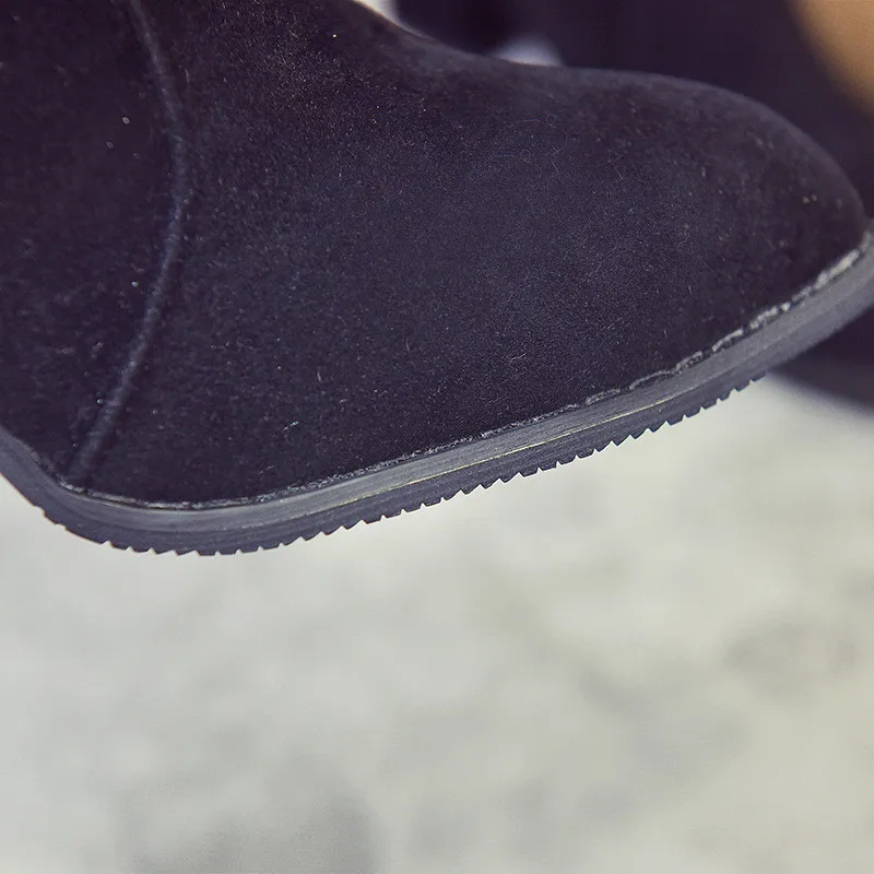 Женские ботинки на квадратном каблуке Модные ботильоны с острым носком и пряжкой