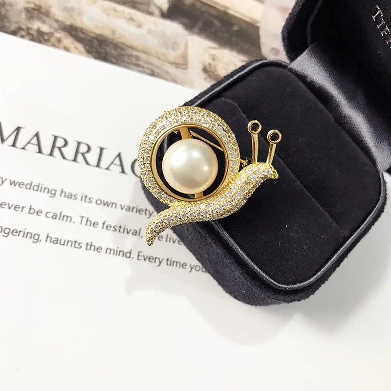 Женская/Мужская брошь в виде улитки золотого цвета|Броши| |