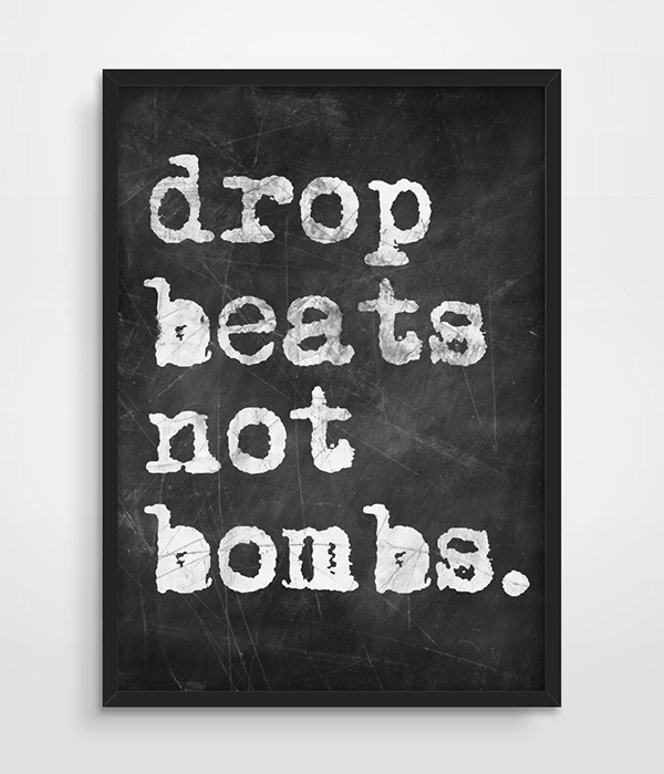 Доске Стиль Серьги капли Beats не бомбы подарком для друзей и близких к нему свой