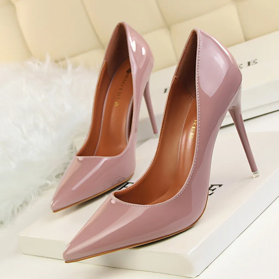 Женские туфли на высоком каблуке Bigtree красные 12 см свадебные туфли-лодочки