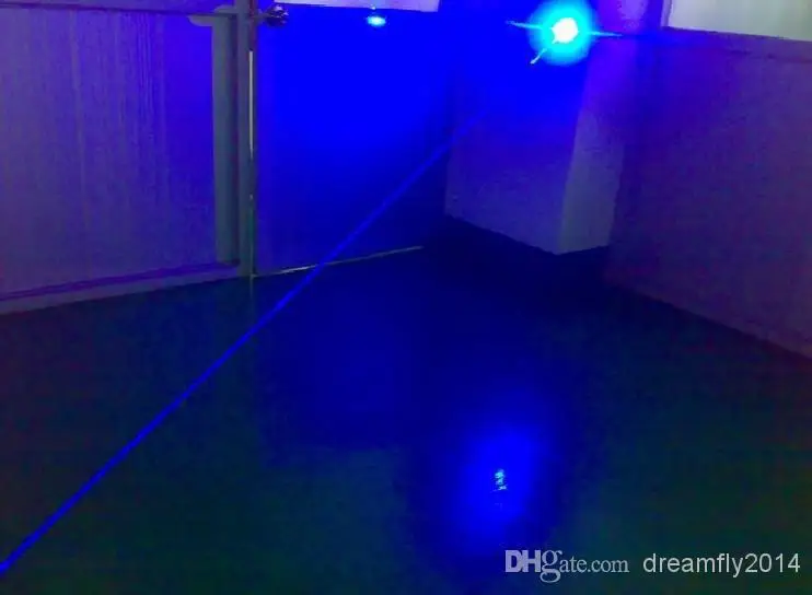 Best-waterproof 70000mW / 10W focusable burning Blue laser pointer + glasses +free |
