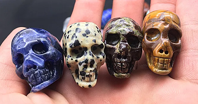 1 шт. Хрустальный резной череп естественного цвета. Скульптура рейки исцеляющий