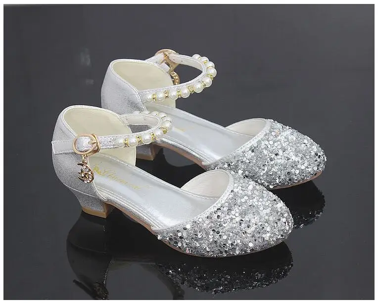 Kkabbyii/сандалии для маленьких девочек; обувь на высоком каблуке для детей; искусственная кожа; бабочка с кристаллами; сезон весна-лето; детская обувь