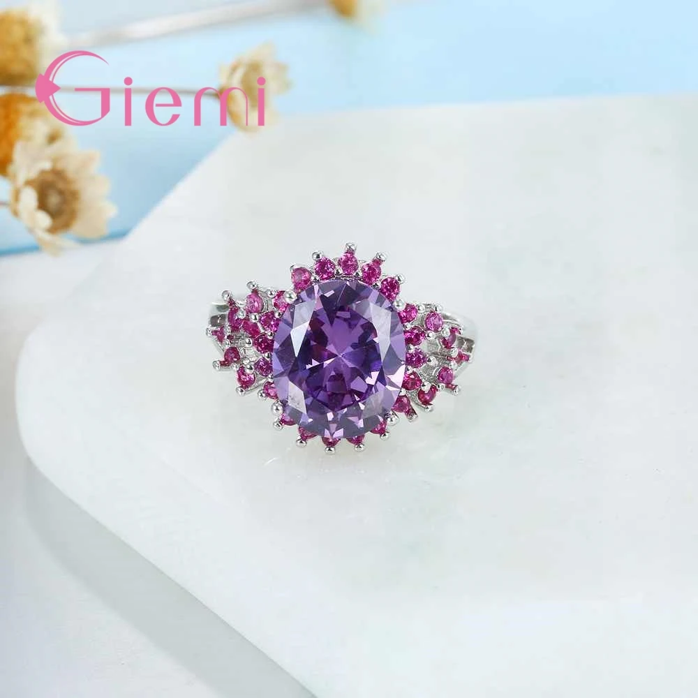 Женское кольцо из серебра 925 пробы с разноцветным кубическим цирконием |