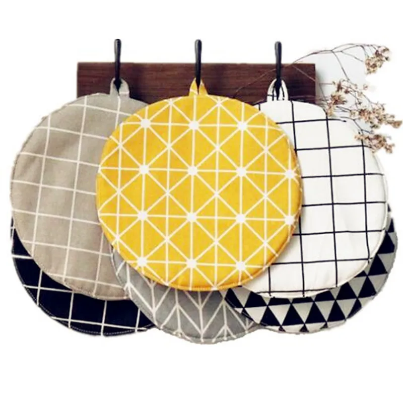 

CFen A's Anti-skid Insulation Cotton Round Table Mat Potholder Drink Coasters Kitchen Mat Hot Pot Place Mats For Pot 1pc