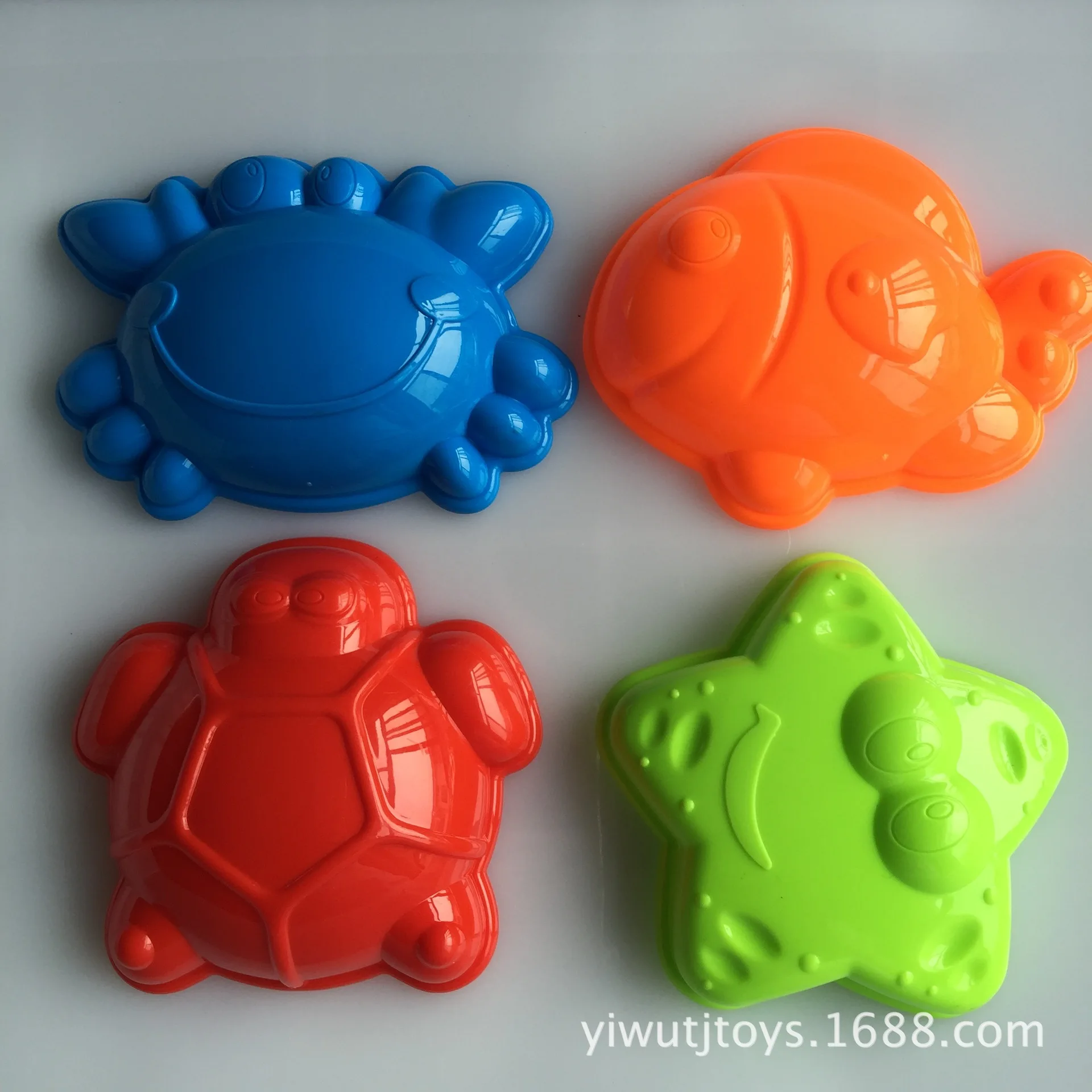 

4 Pcs Set Marine Animal Mold Sand Beach Toys Playing Sand Set For Summer Fun