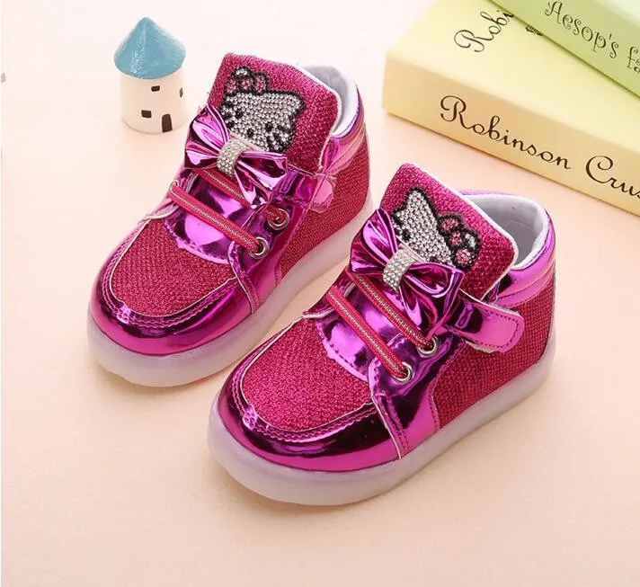 Бренд Новые детские туфли Новинка весны Hello Kitty со стразами обувь со светодиодной подсветкой для девочек принцессы Милая обувь с светильник EU 21-30